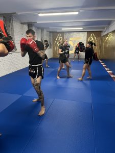 Muay Thai Training in der Gruppe in Wien