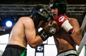 Muay Thai Wettkampf Kämpfer aus Wien im Einsatz