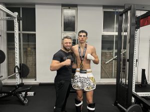 Muay Thai Wettkampf Kämpfer aus Wien im Einsatz