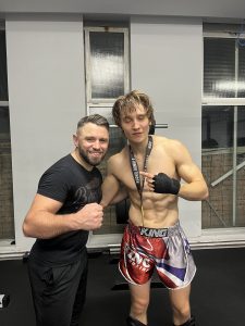 Muay Thai Wettkampf Kämpfer aus Wien im Einsatz